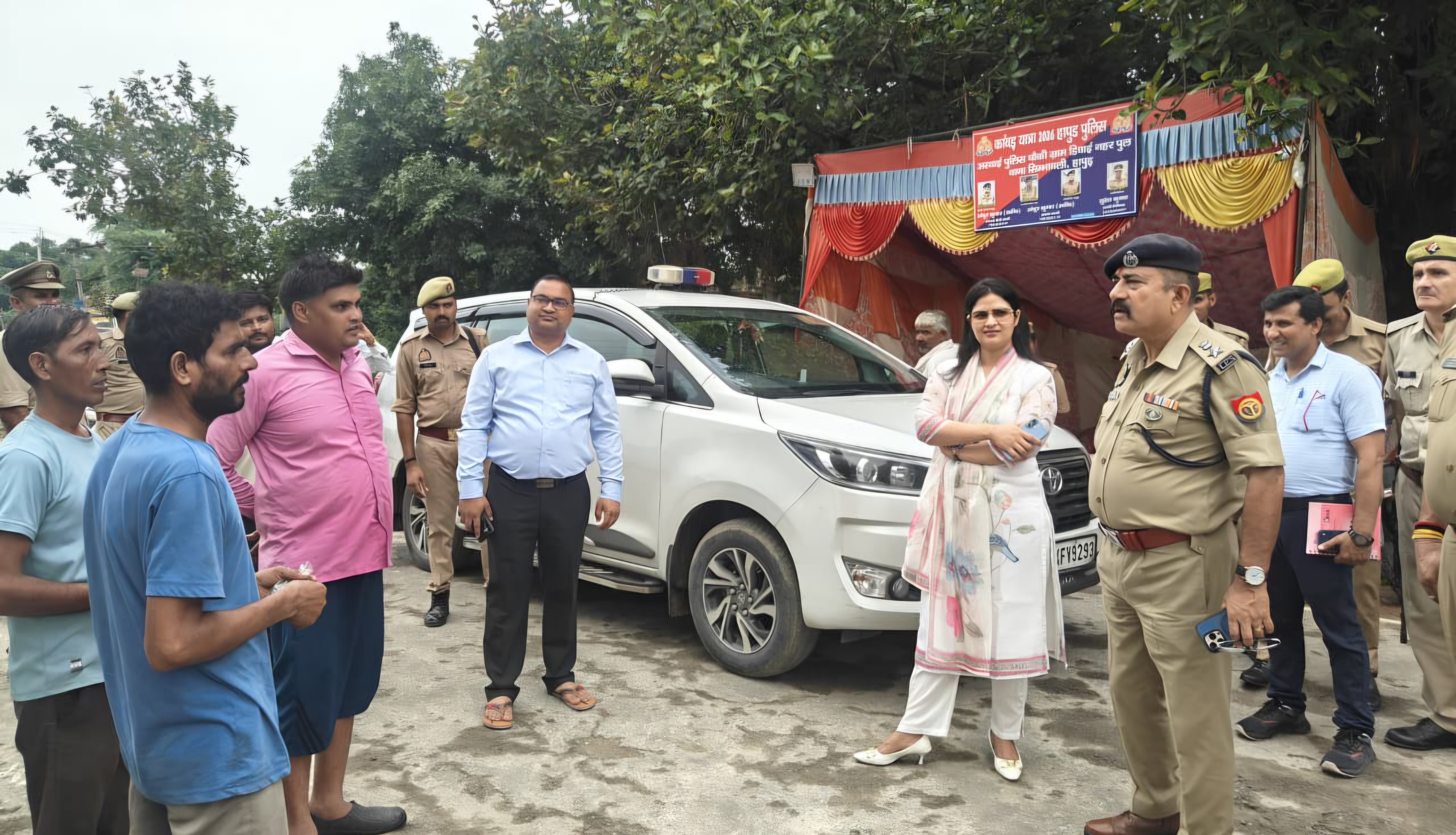 कांवड़ मार्गों पर डीएम-एसपी की अचानक दस्तक, व्यवस्थाओं की हकीकत परखी; बोले- श्रद्धालुओं को नहीं होनी चाहिए परेशानी